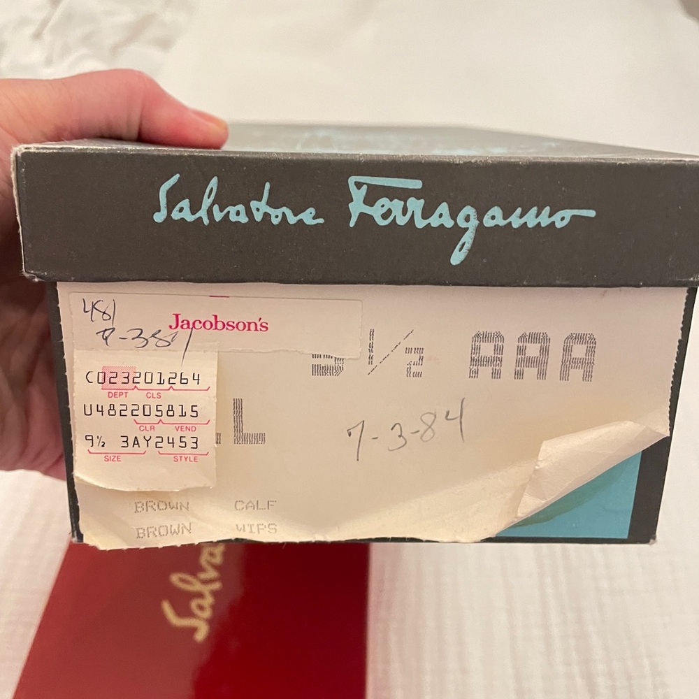 Ferragamo Brown Leather Women's Heels 9 1/2 - Picture 4 of 6
